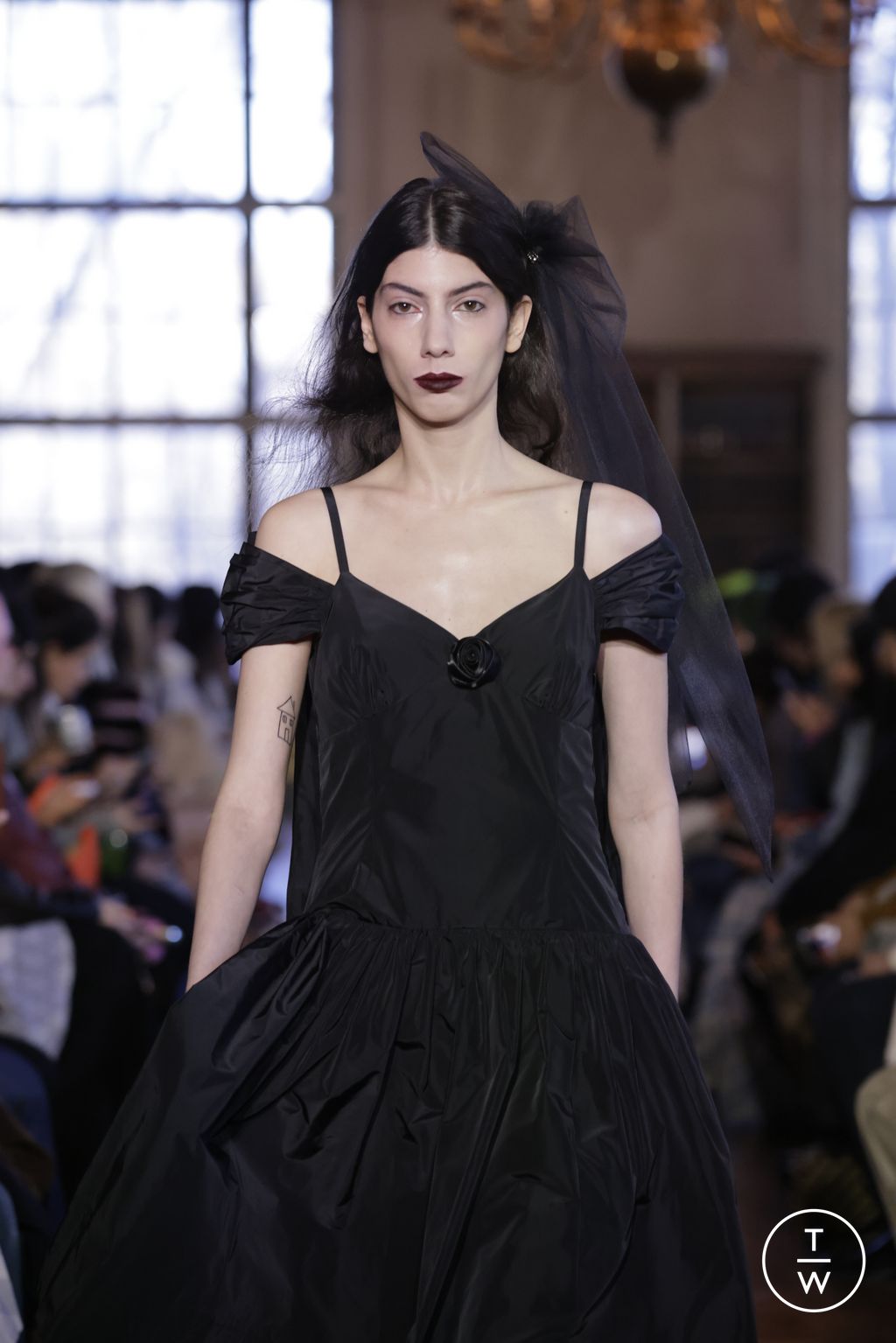 Fashion Week New York Fall/Winter 2023 look 7 from the Sandy Liang collection womenswear accessories