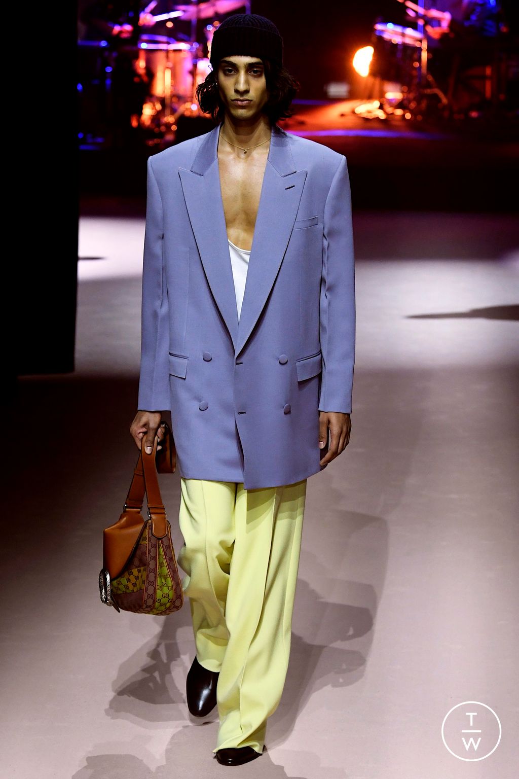 Fashion Week Milan Fall/Winter 2023 look 3 from the Gucci collection menswear