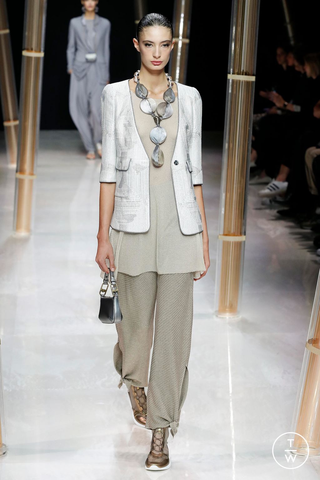 Fashion Week Milan Spring/Summer 2023 look 7 from the Giorgio Armani collection womenswear
