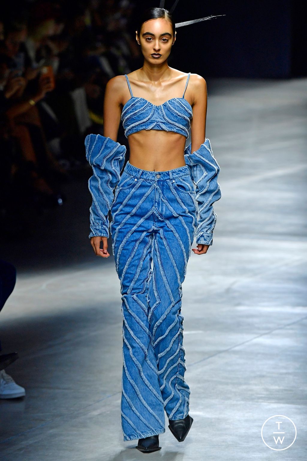 Fashion Week Milan Spring/Summer 2023 look 35 de la collection Annakiki womenswear