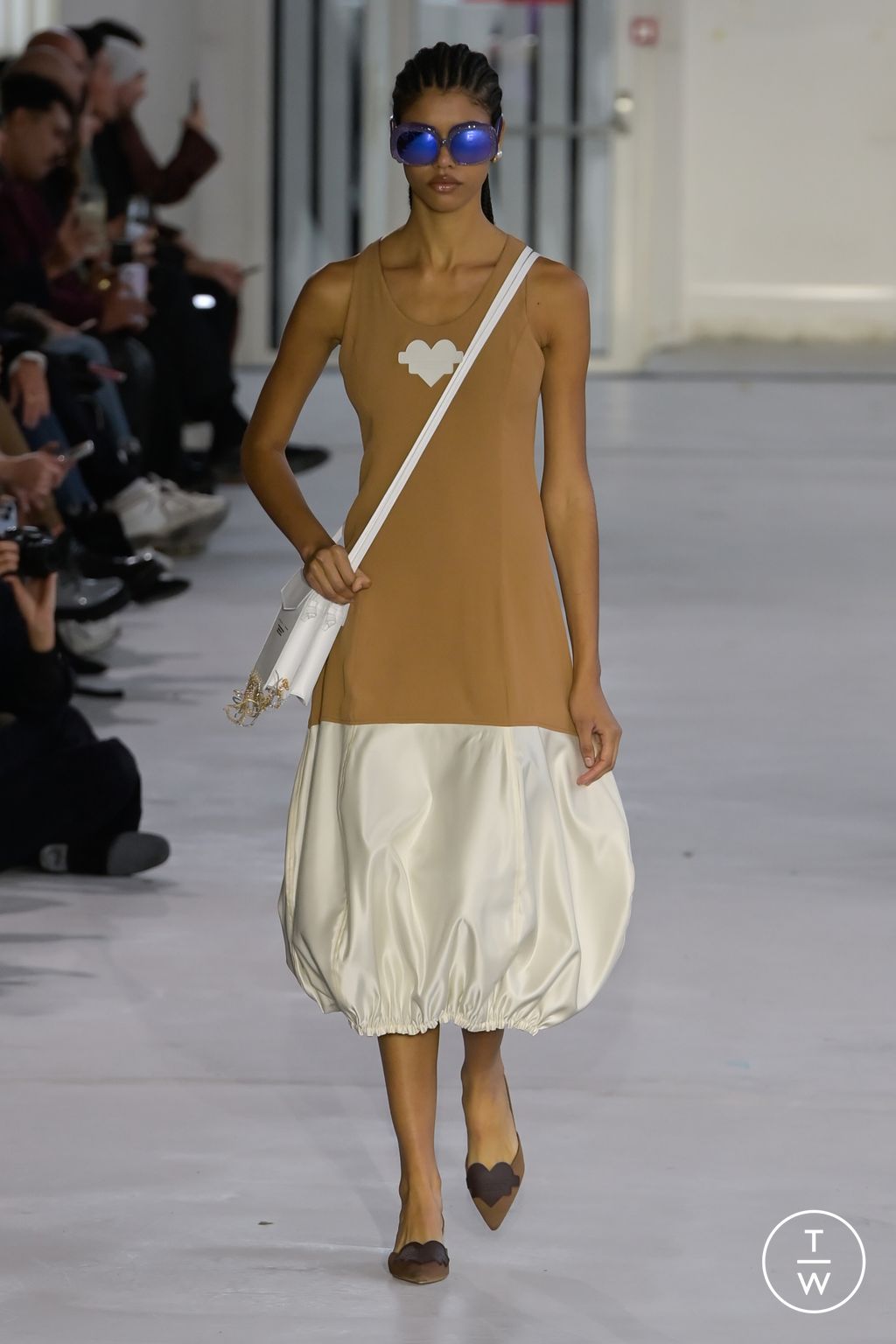 Fashion Week Paris Spring/Summer 2023 look 25 from the Victoria/tomas collection womenswear