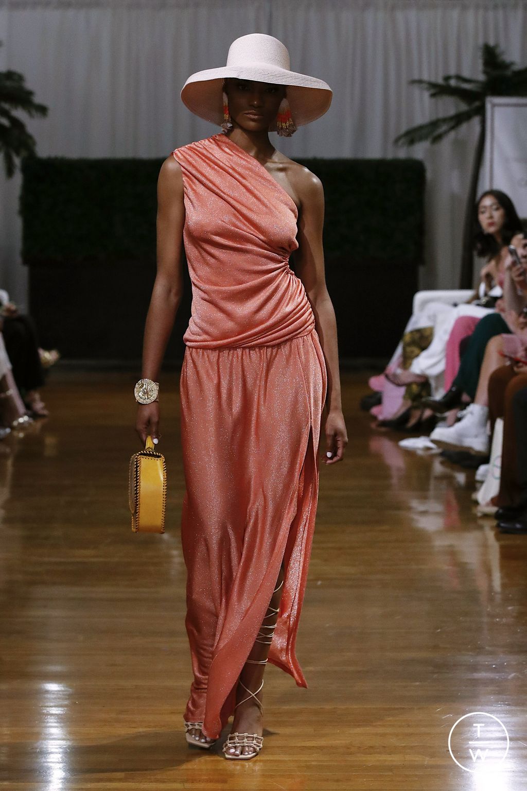 Fashion Week New York Spring/Summer 2023 look 29 from the Dur Doux collection womenswear