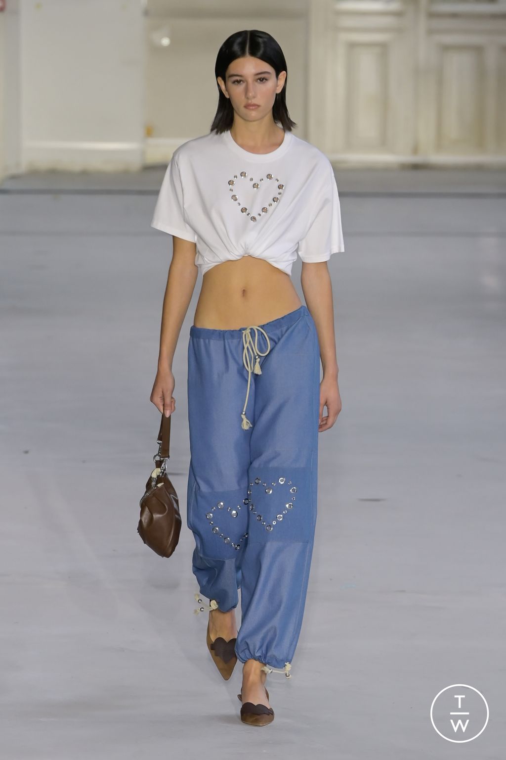 Fashion Week Paris Spring/Summer 2023 look 12 from the Victoria/tomas collection 女装
