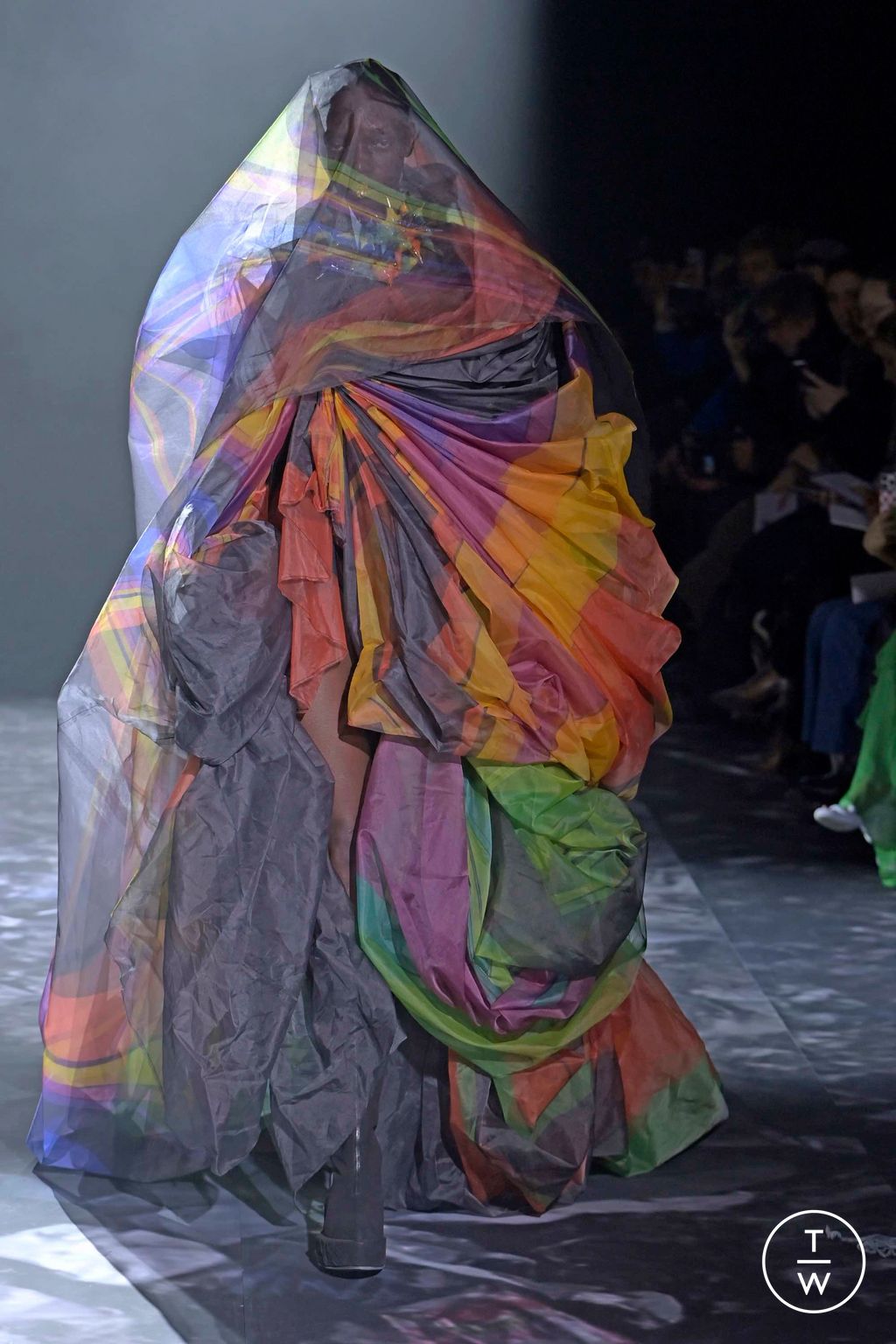 Fashion Week Paris Spring/Summer 2023 look 29 from the Yuima Nakazato collection couture