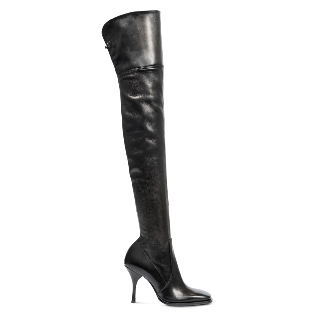 Fashion Week Milan Spring/Summer 2019 look 36 from the Ermanno Scervino collection womenswear accessories