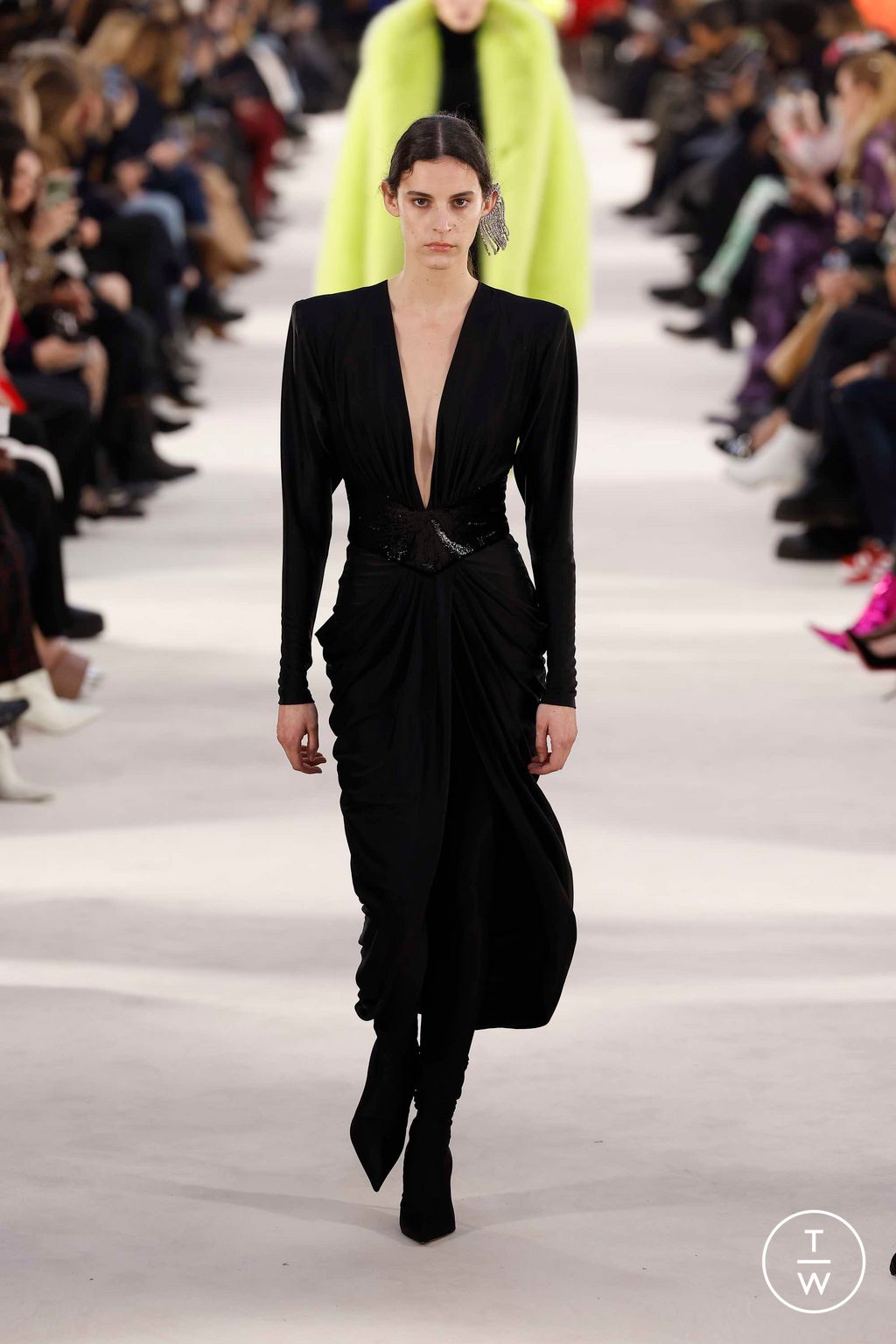 Fashion Week Paris Spring/Summer 2023 look 26 from the Alexandre Vauthier collection couture