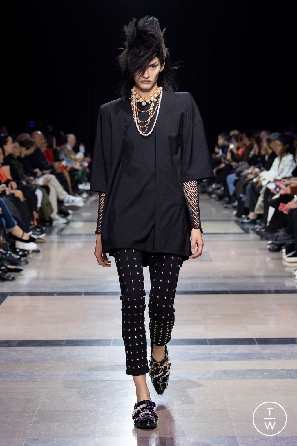 Fashion Week Paris Spring/Summer 2023 look 54 from the Junya Watanabe collection womenswear
