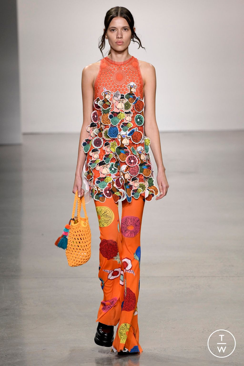 Fashion Week New York Spring/Summer 2023 look 17 from the Vivienne Tam collection 女装