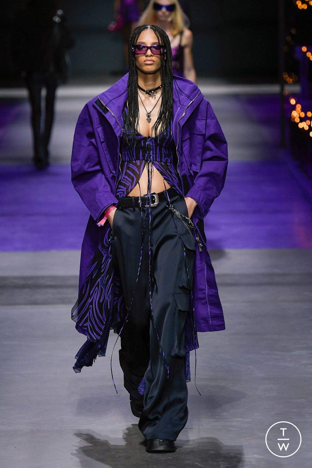 Fashion Week Milan Spring/Summer 2023 look 26 from the Versace collection womenswear