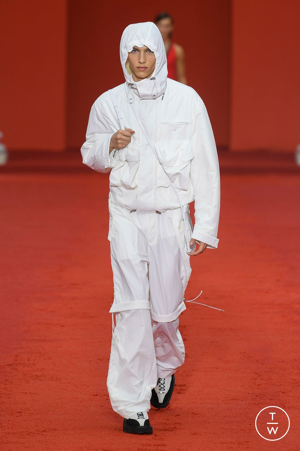 Fashion Week Milan Spring/Summer 2023 look 7 from the Ferragamo collection womenswear