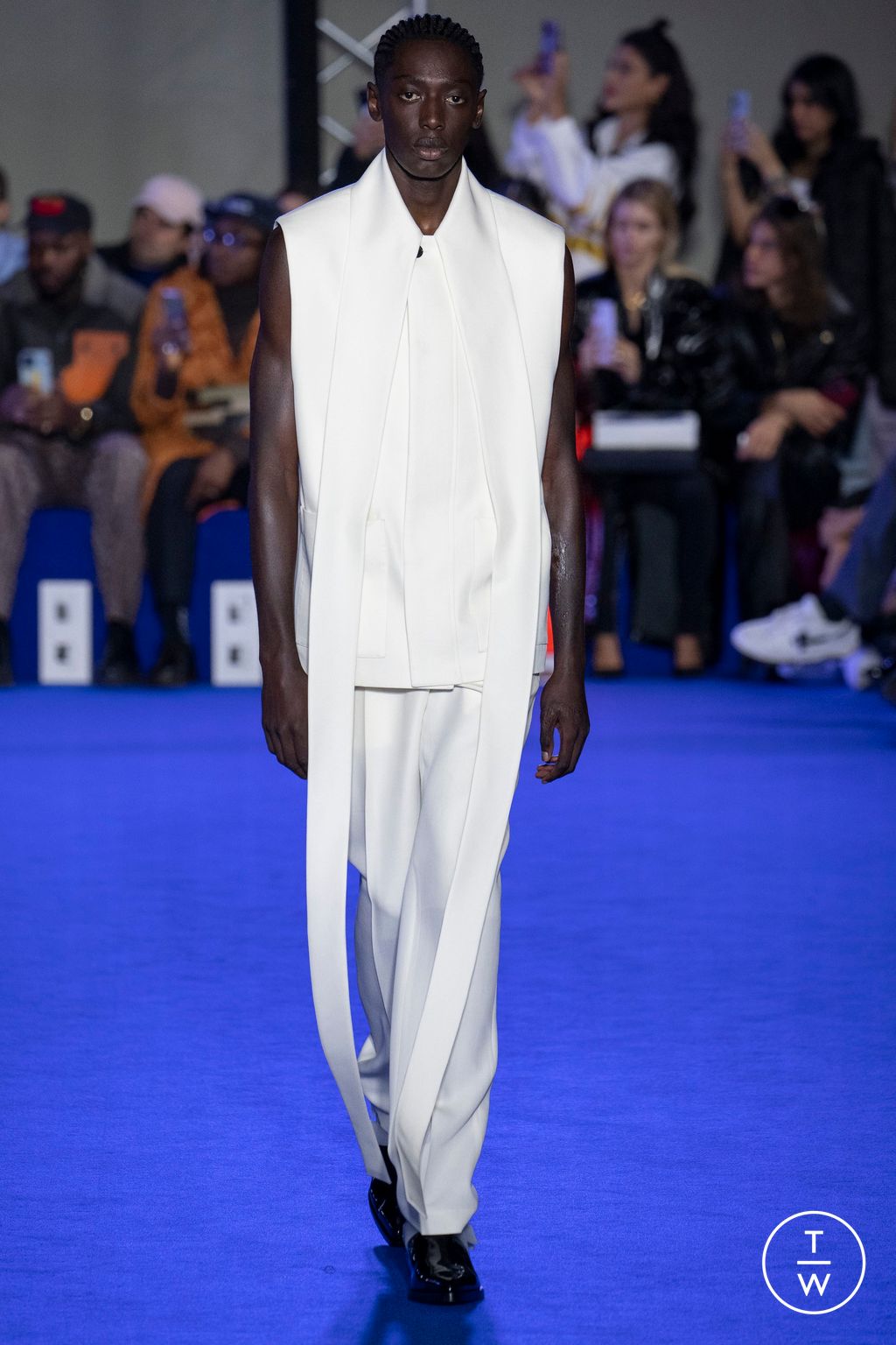 Fashion Week Paris Spring/Summer 2023 look 8 from the Off-White collection womenswear