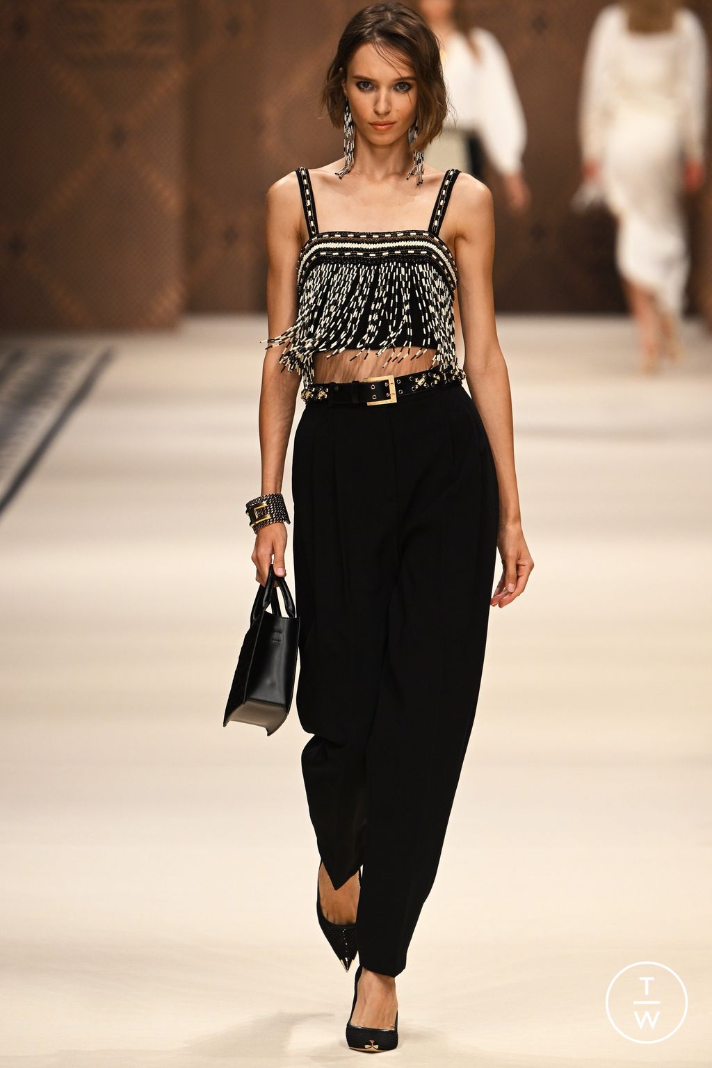 Fashion Week Milan Spring/Summer 2023 look 9 from the Elisabetta Franchi collection 女装
