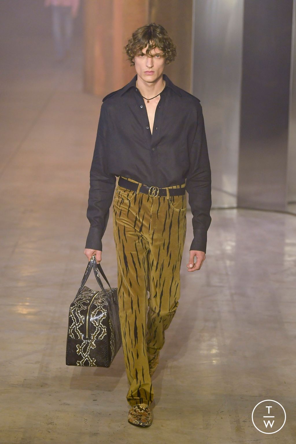 Fashion Week Milan Spring/Summer 2023 look 2 from the Bally collection womenswear