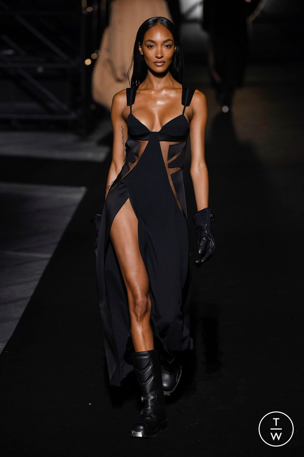 Fashion Week Milan Fall/Winter 2022 look 62 from the Boss collection 女装