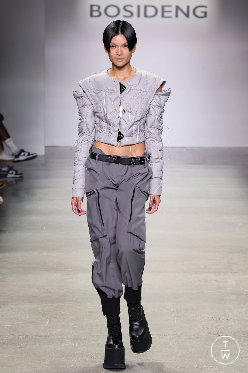 Fashion Week New York Spring/Summer 2023 look 1 from the Bosideng collection womenswear