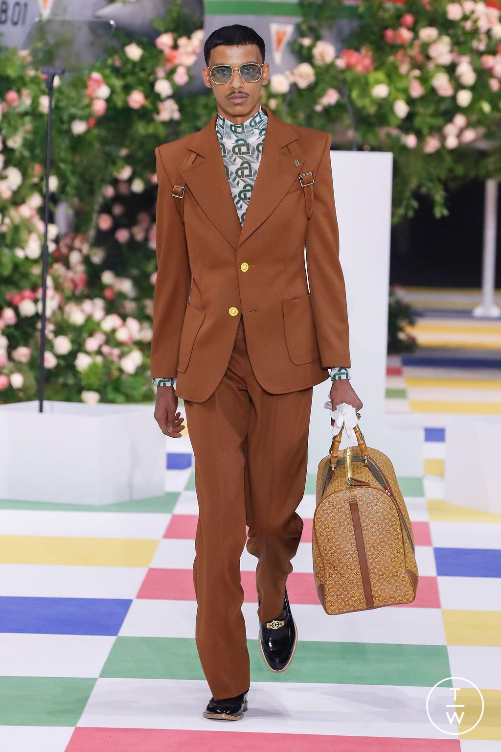 Fashion Week Paris Fall/Winter 2023 look 4 from the Casablanca collection menswear