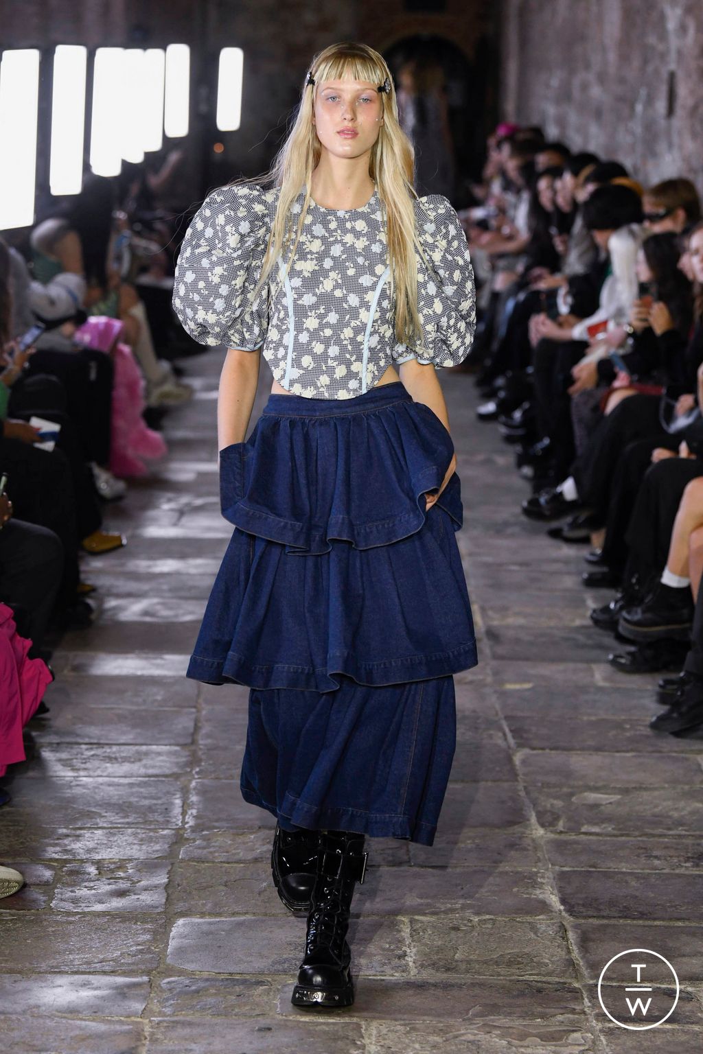 Fashion Week London Spring/Summer 2023 look 16 de la collection BMUET(TE) womenswear