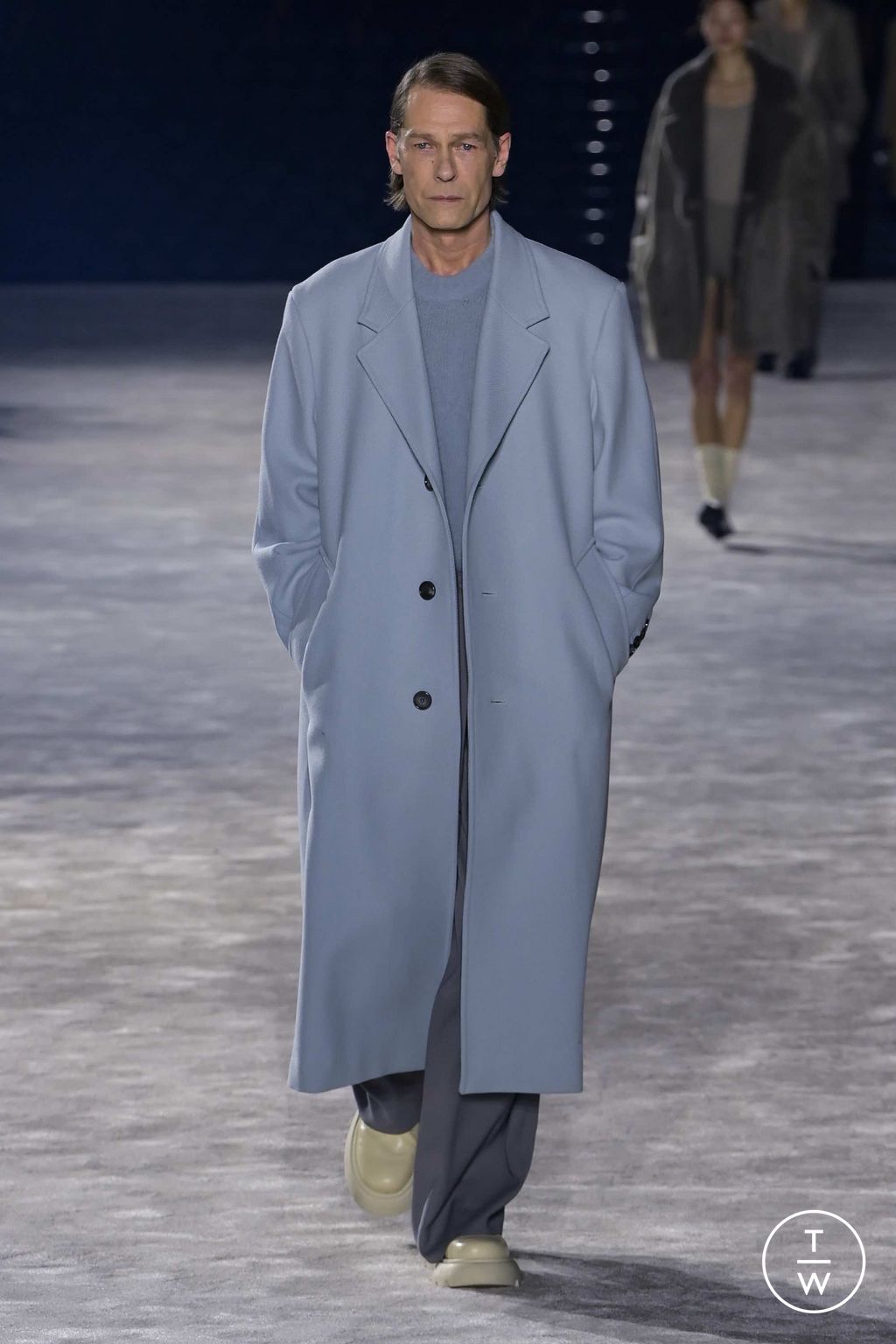 Fashion Week Paris Fall/Winter 2023 look 29 from the Ami collection 男装