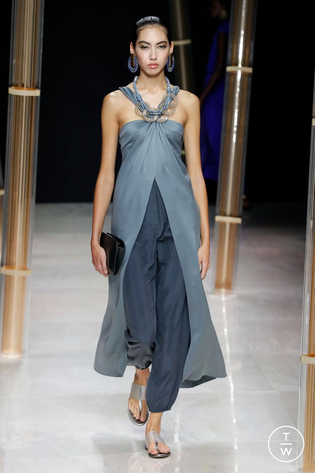 Fashion Week Milan Spring/Summer 2023 look 14 from the Giorgio Armani collection womenswear