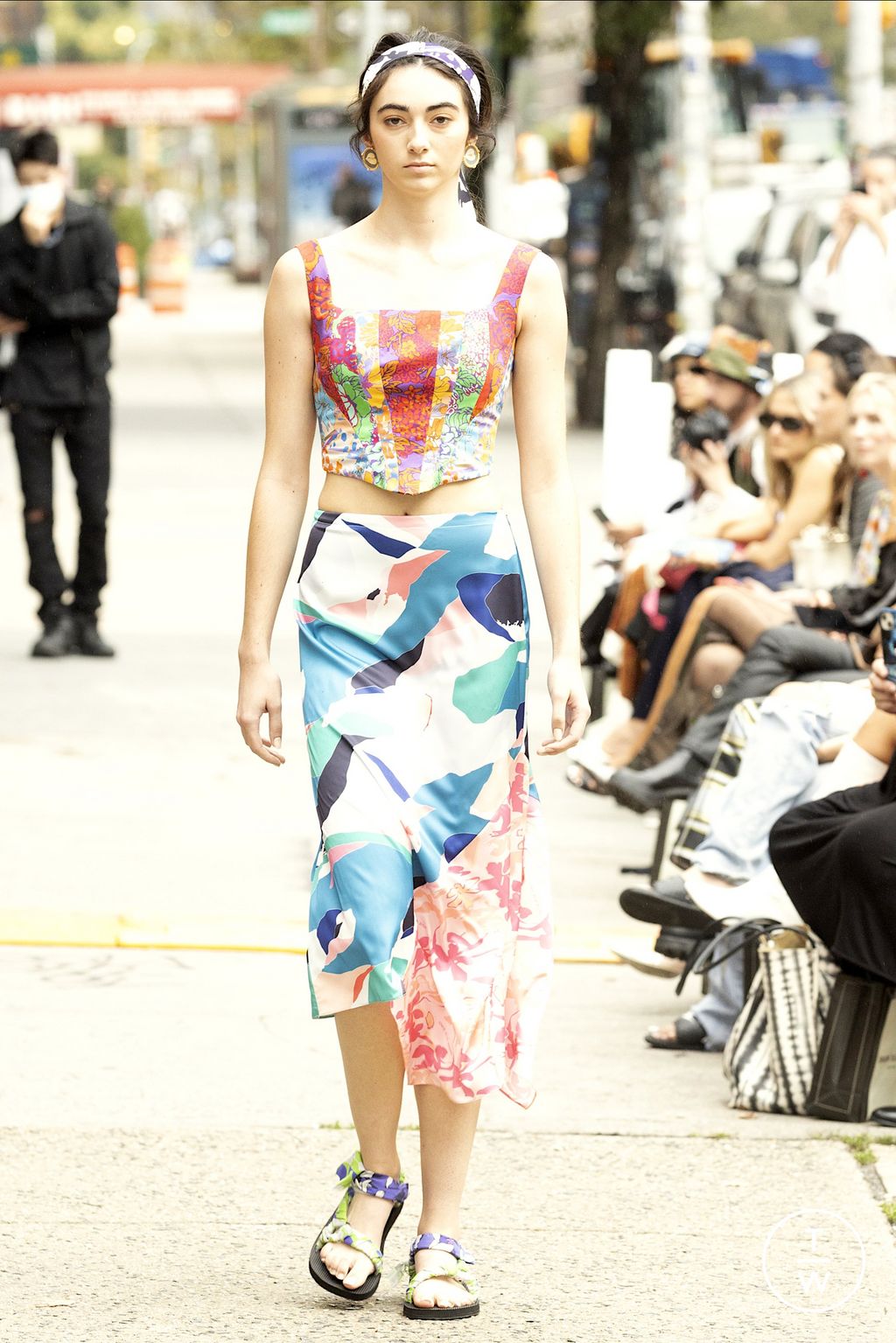 Fashion Week New York Spring/Summer 2023 look 26 from the SNOW XUE GAO collection womenswear
