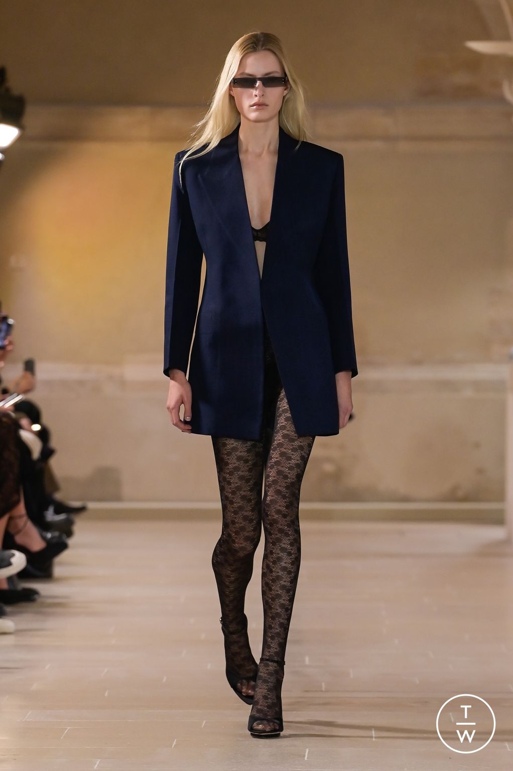 Fashion Week Paris Spring/Summer 2023 look 32 from the Victoria Beckham collection womenswear
