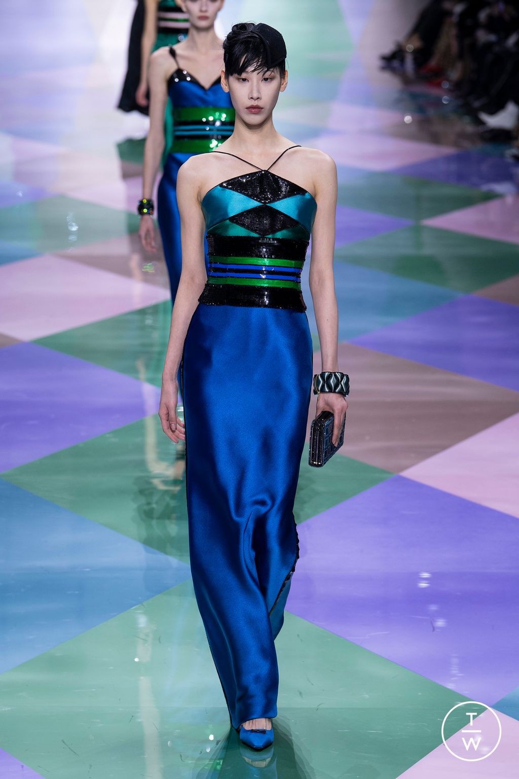 Fashion Week Paris Spring/Summer 2023 look 38 from the Giorgio Armani Privé collection 高级定制