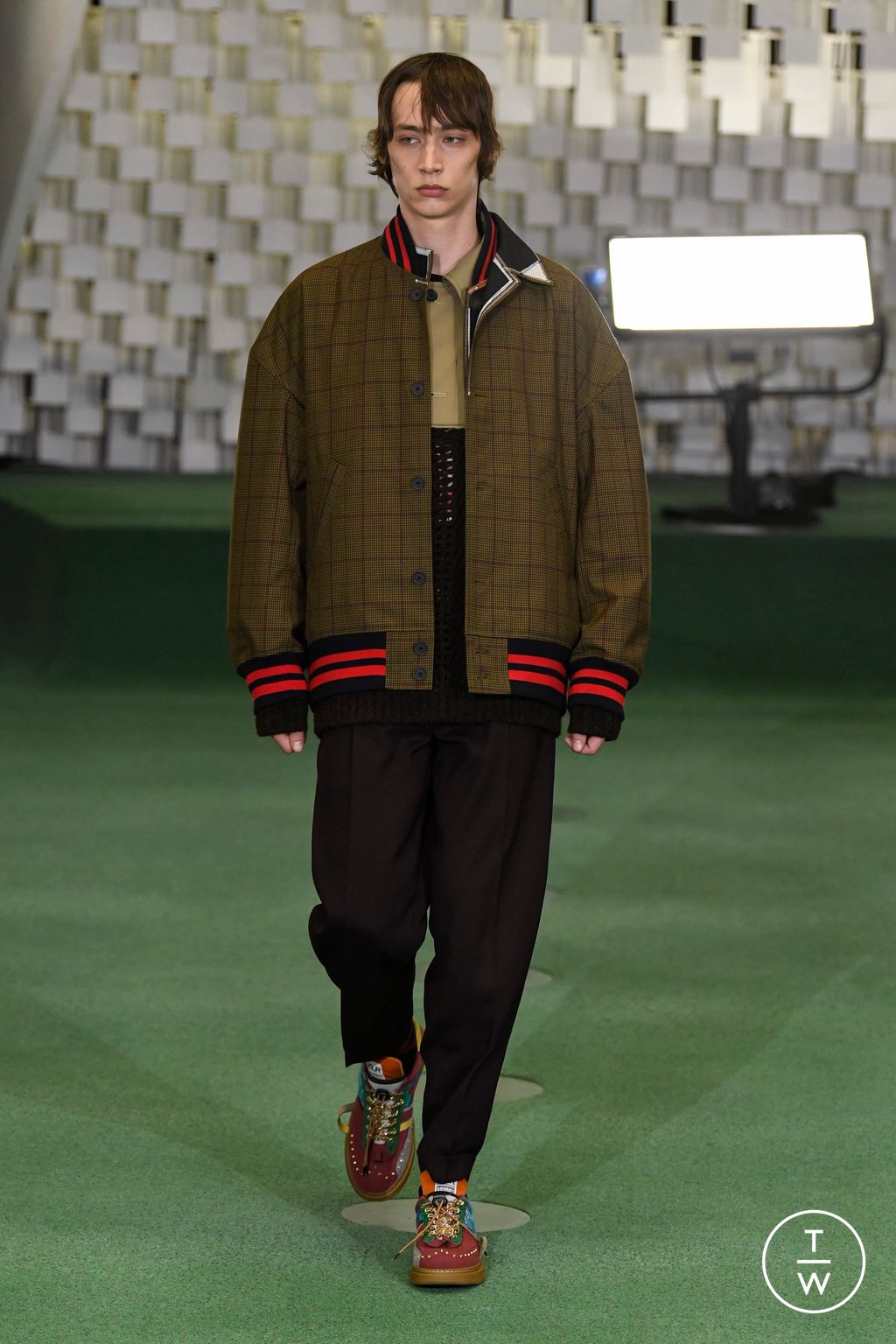 Fashion Week Paris Fall/Winter 2023 look 21 from the Kolor collection menswear