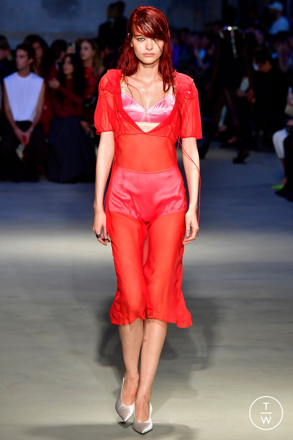 Fashion Week Milan Spring/Summer 2023 look 26 from the N°21 collection womenswear