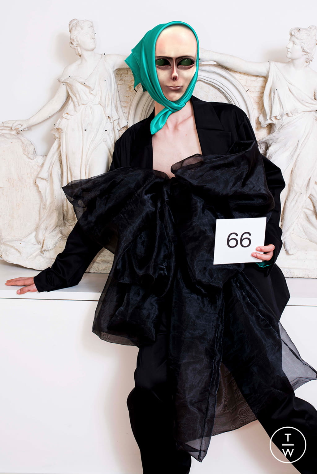 Fashion Week Milan Spring/Summer 2022 look 5 de la collection Dalpaos menswear