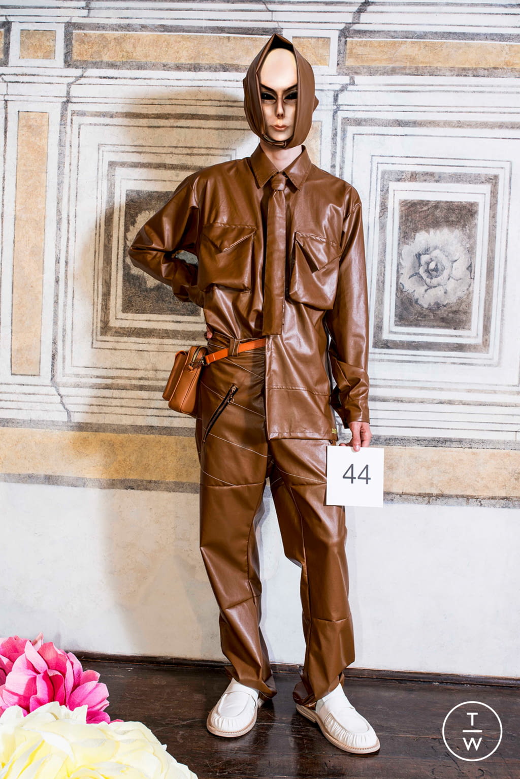 Fashion Week Milan Spring/Summer 2022 look 9 from the Dalpaos collection menswear