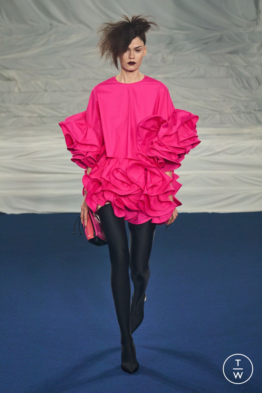 Fashion Week Paris Spring/Summer 2023 look 11 from the Rochas collection 女装