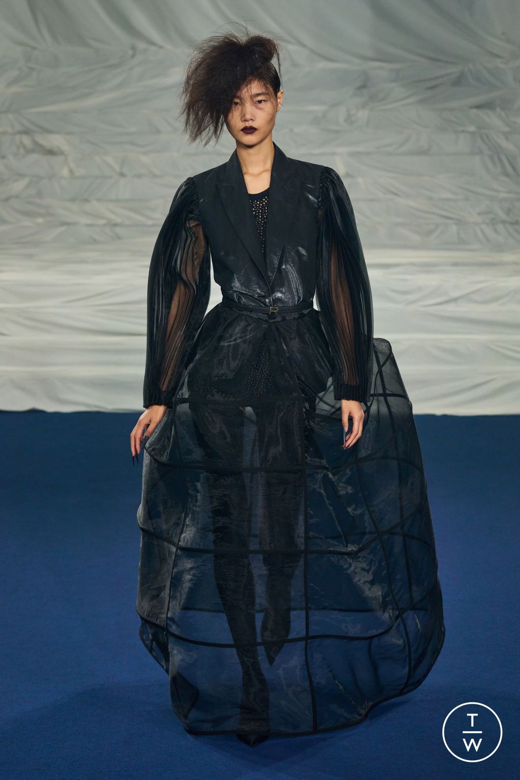 Fashion Week Paris Spring/Summer 2023 look 25 from the Rochas collection womenswear