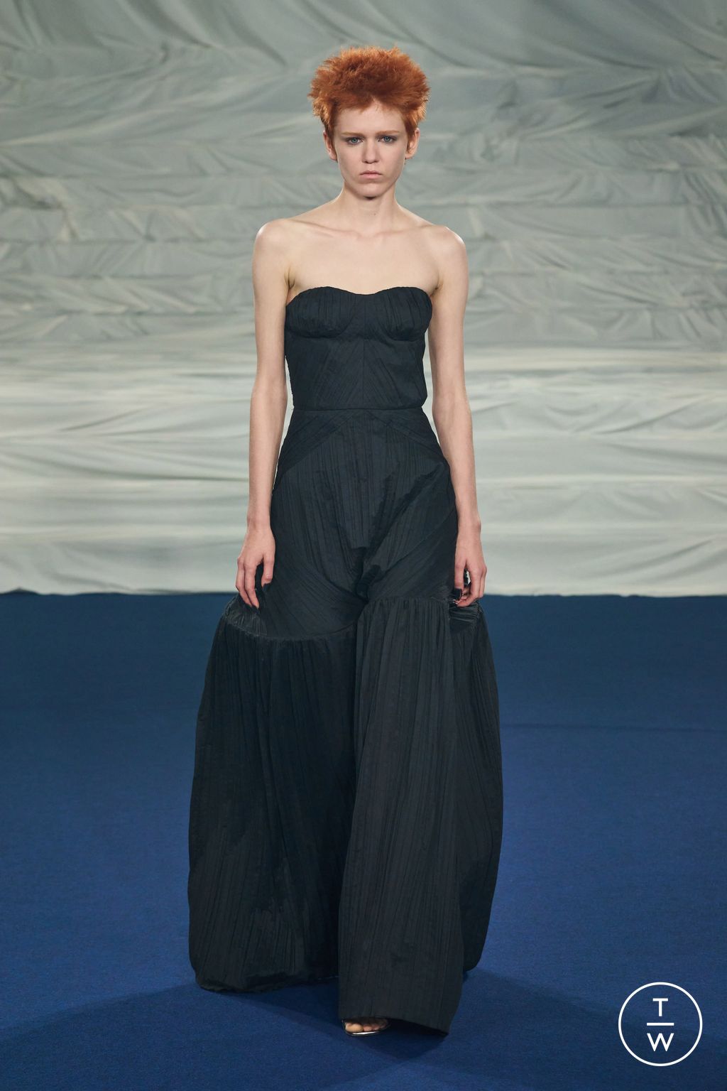 Fashion Week Paris Spring/Summer 2023 look 28 from the Rochas collection womenswear