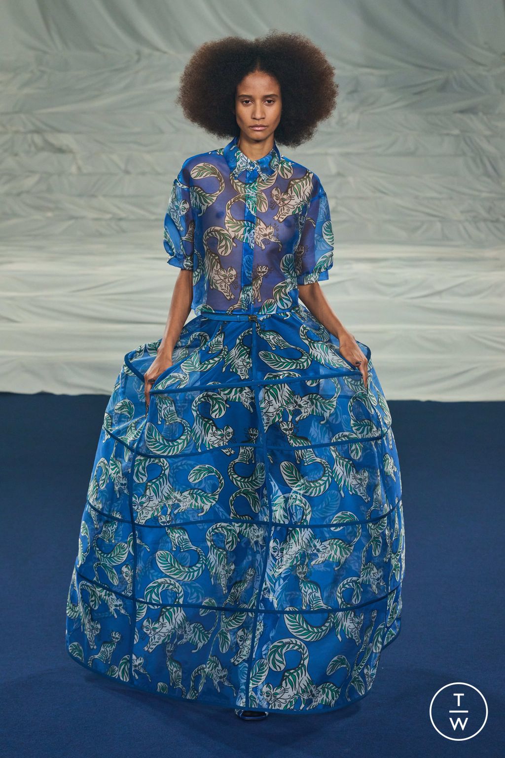 Fashion Week Paris Spring/Summer 2023 look 29 from the Rochas collection womenswear
