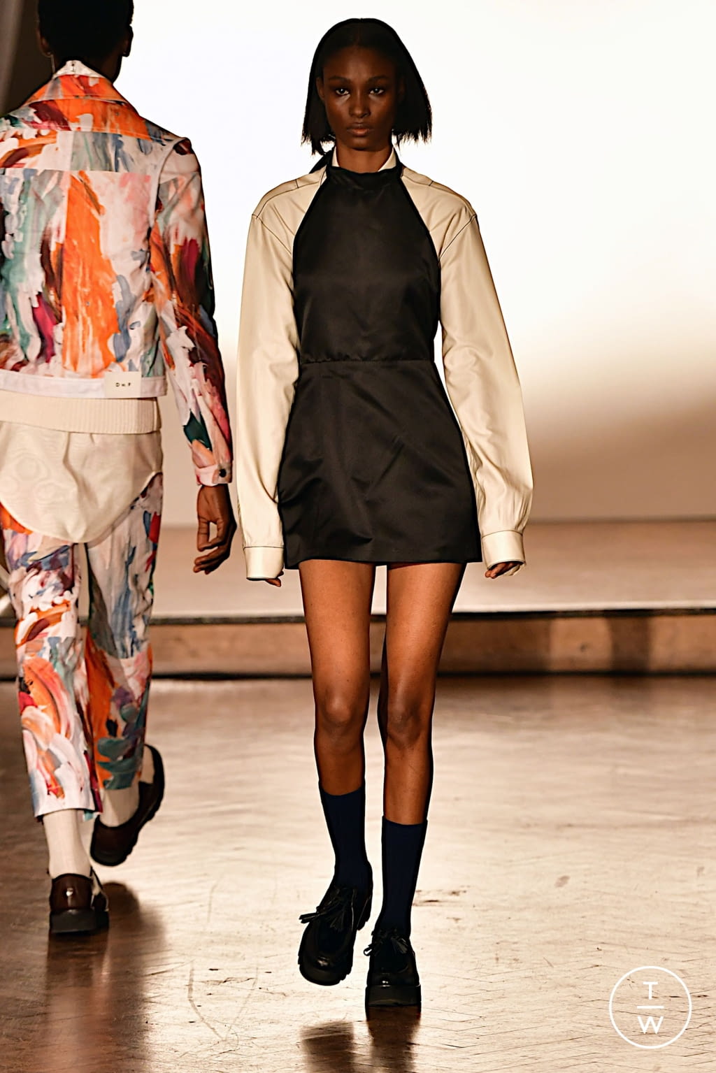 Fashion Week London Fall/Winter 2022 look 24 de la collection Daniel W Fletcher womenswear