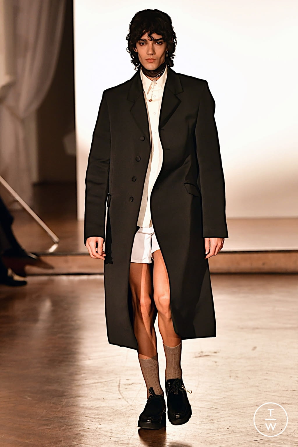 Fashion Week London Fall/Winter 2022 look 28 from the Daniel W Fletcher collection 女装
