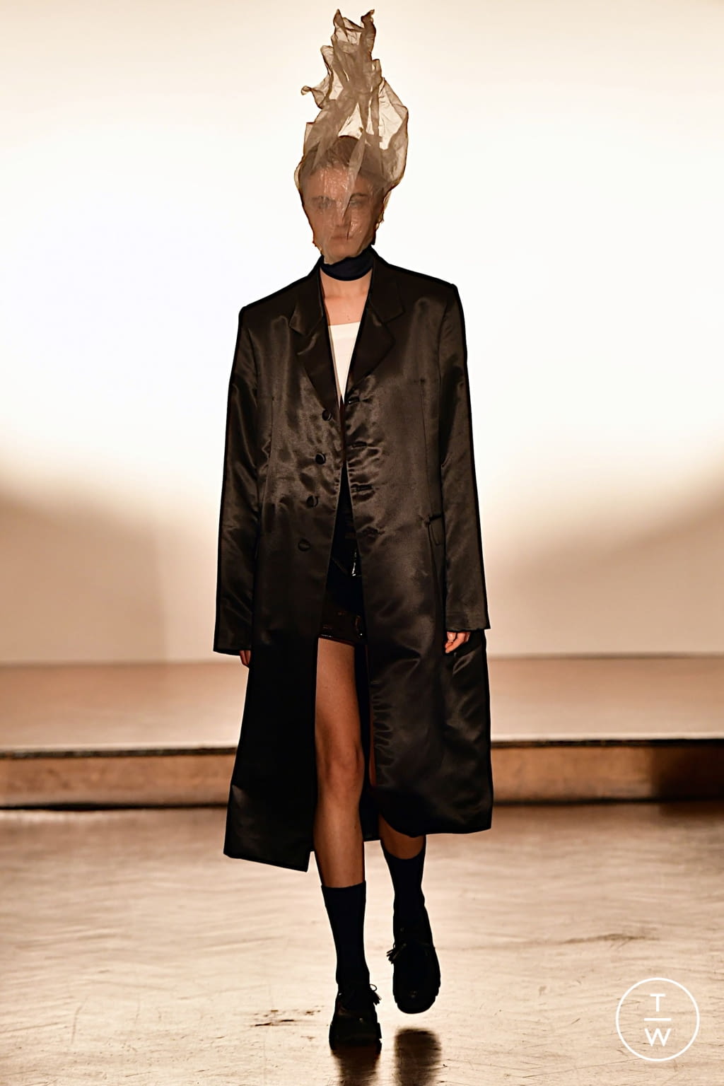 Fashion Week London Fall/Winter 2022 look 31 from the Daniel W Fletcher collection womenswear