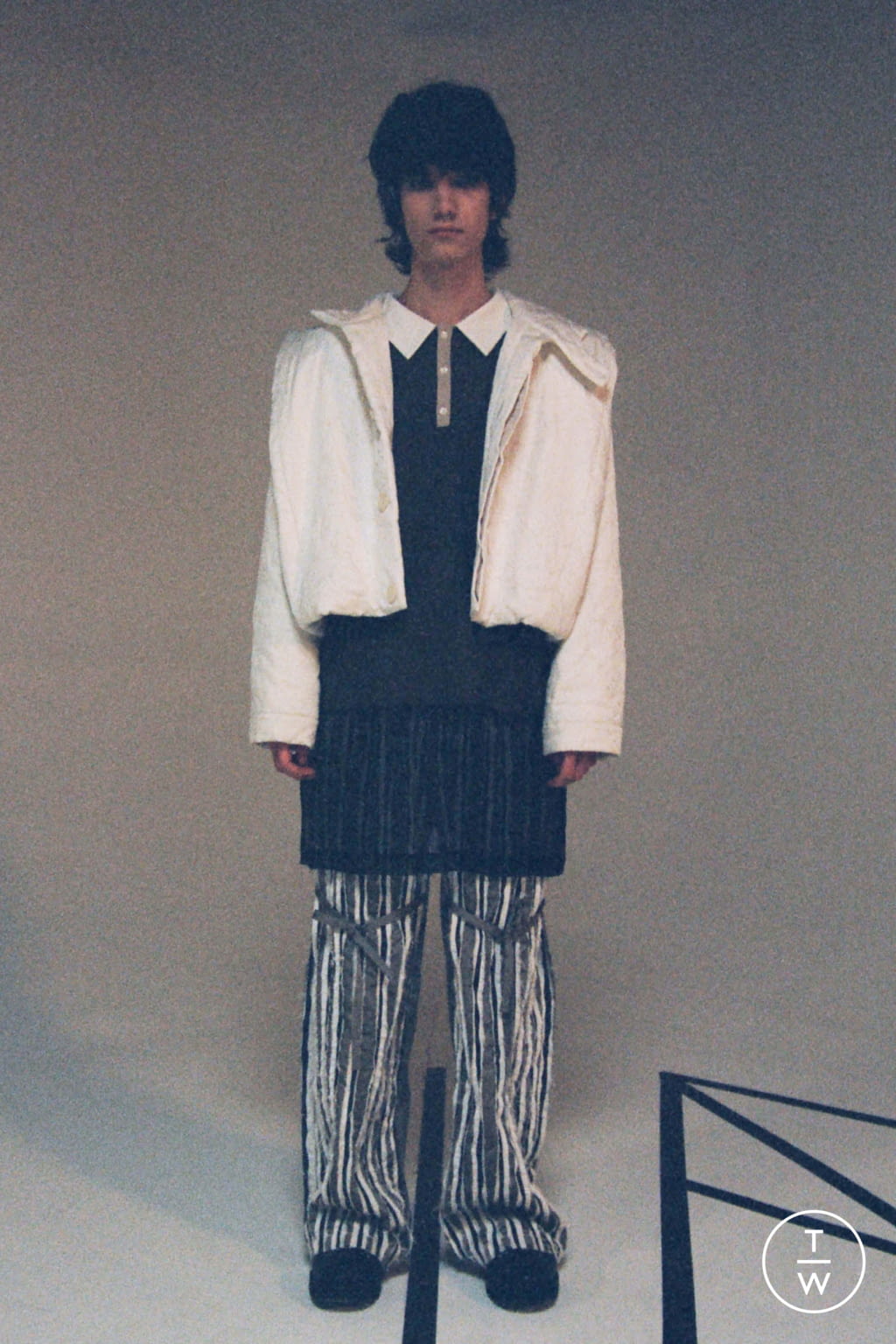 Fashion Week London Fall/Winter 2021 look 9 from the Danshan collection 男装