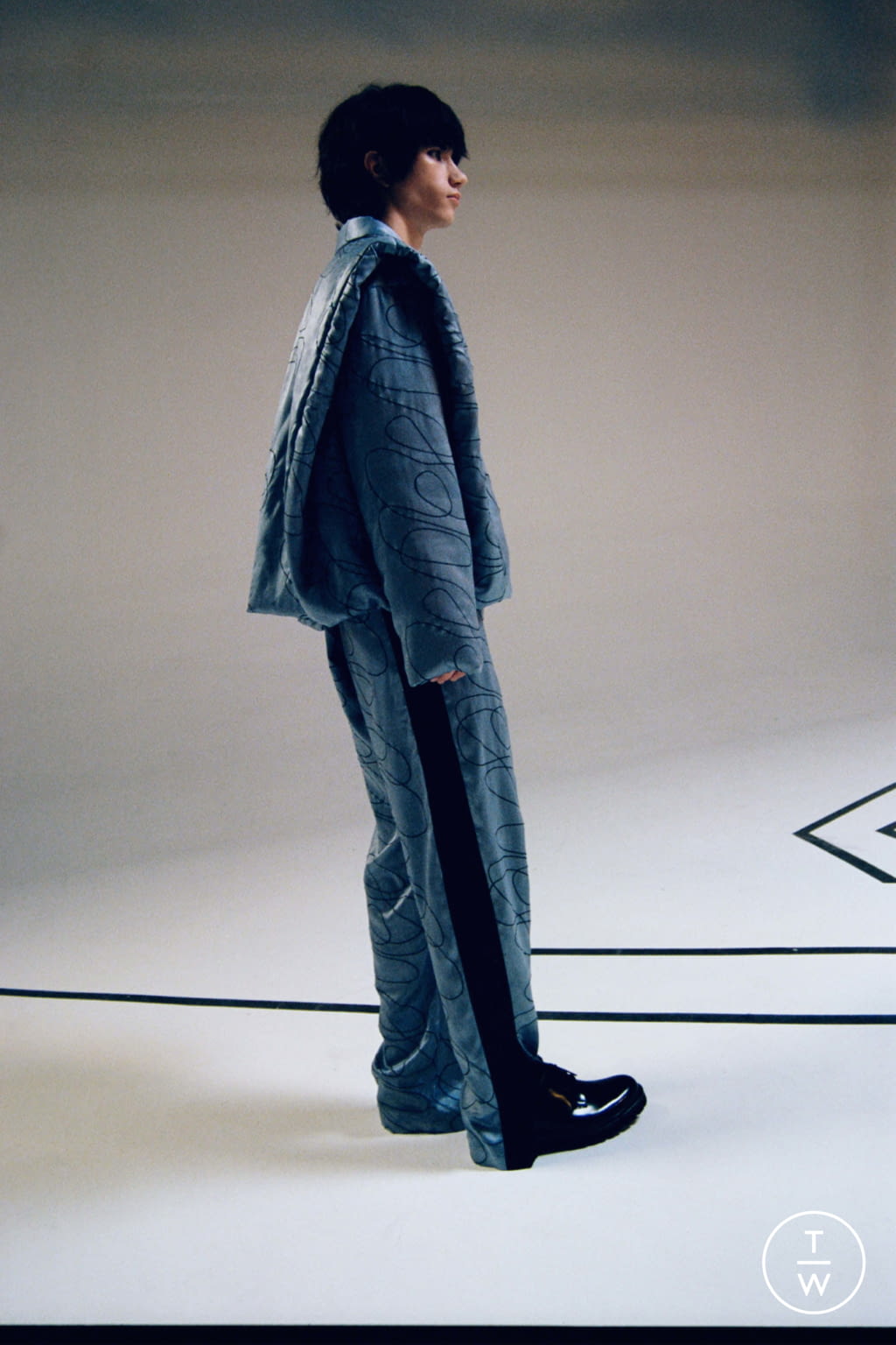 Fashion Week London Fall/Winter 2021 look 14 from the Danshan collection menswear