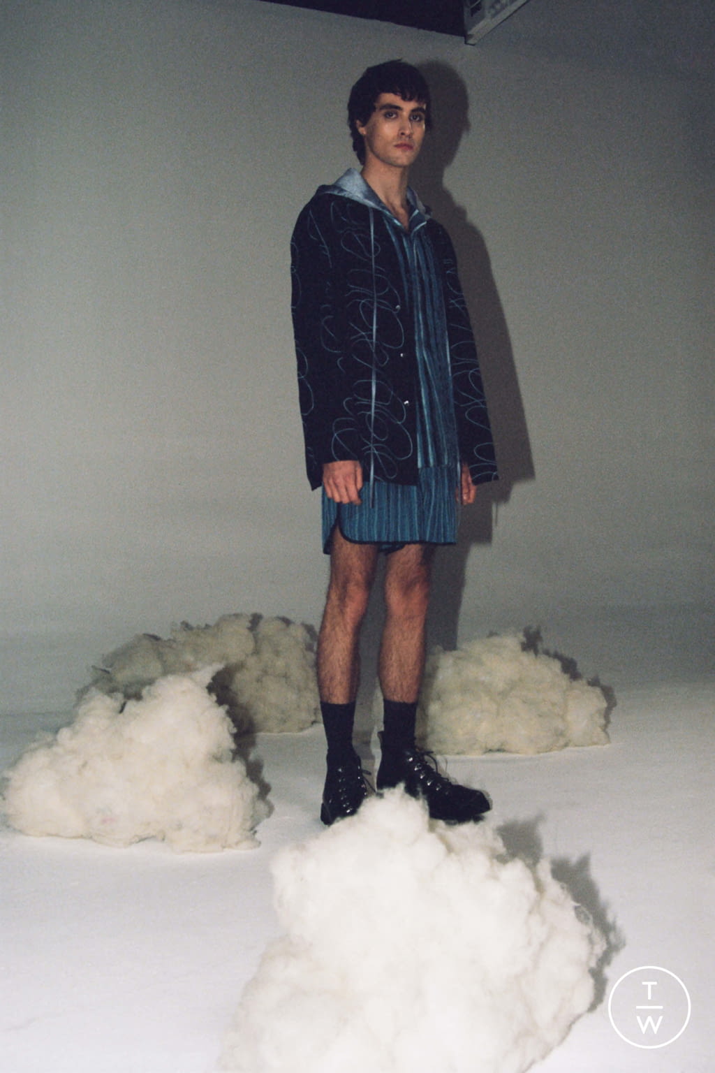 Fashion Week London Fall/Winter 2021 look 18 from the Danshan collection 男装