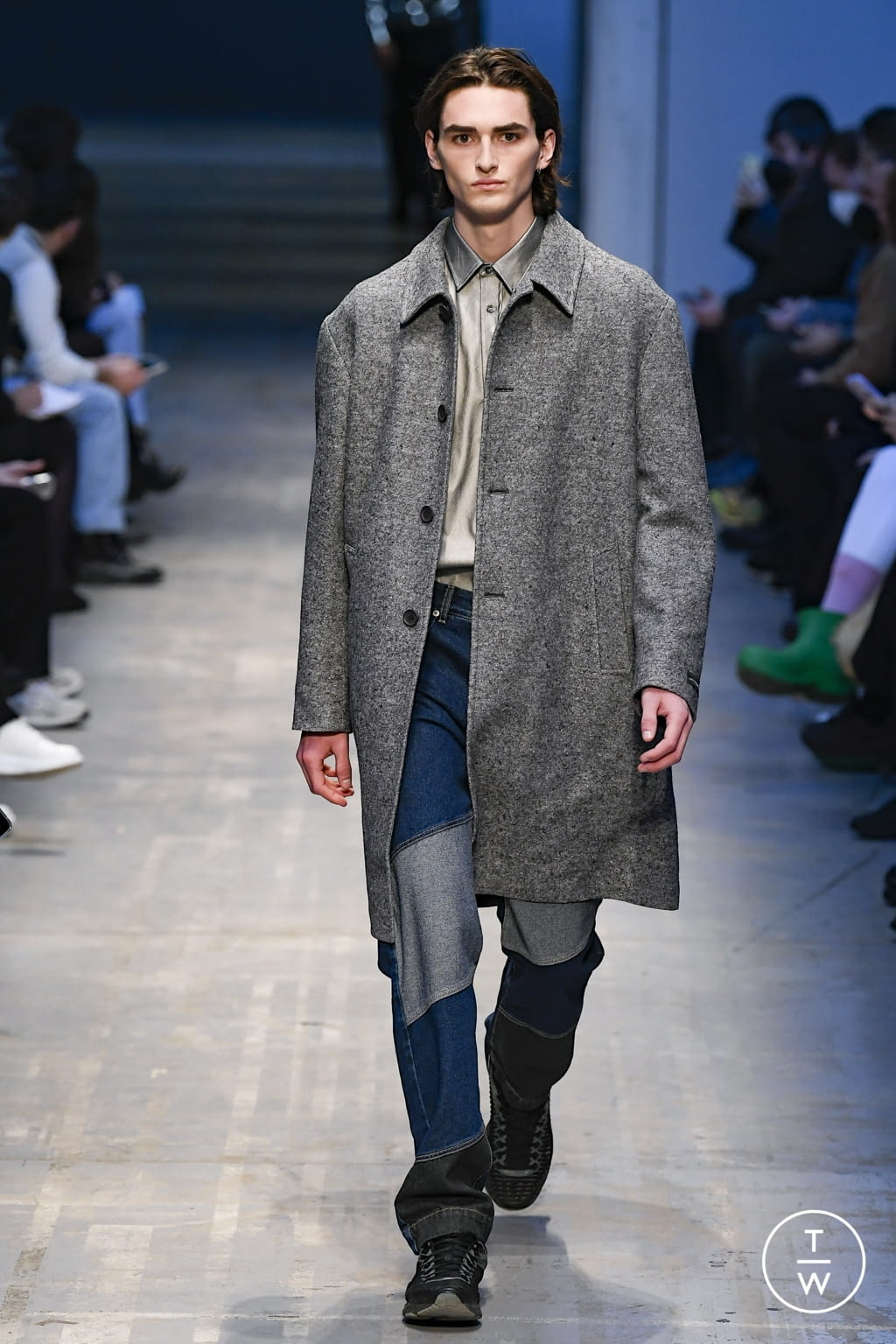 Fashion Week Milan Fall/Winter 2022 look 10 de la collection David Catalan menswear