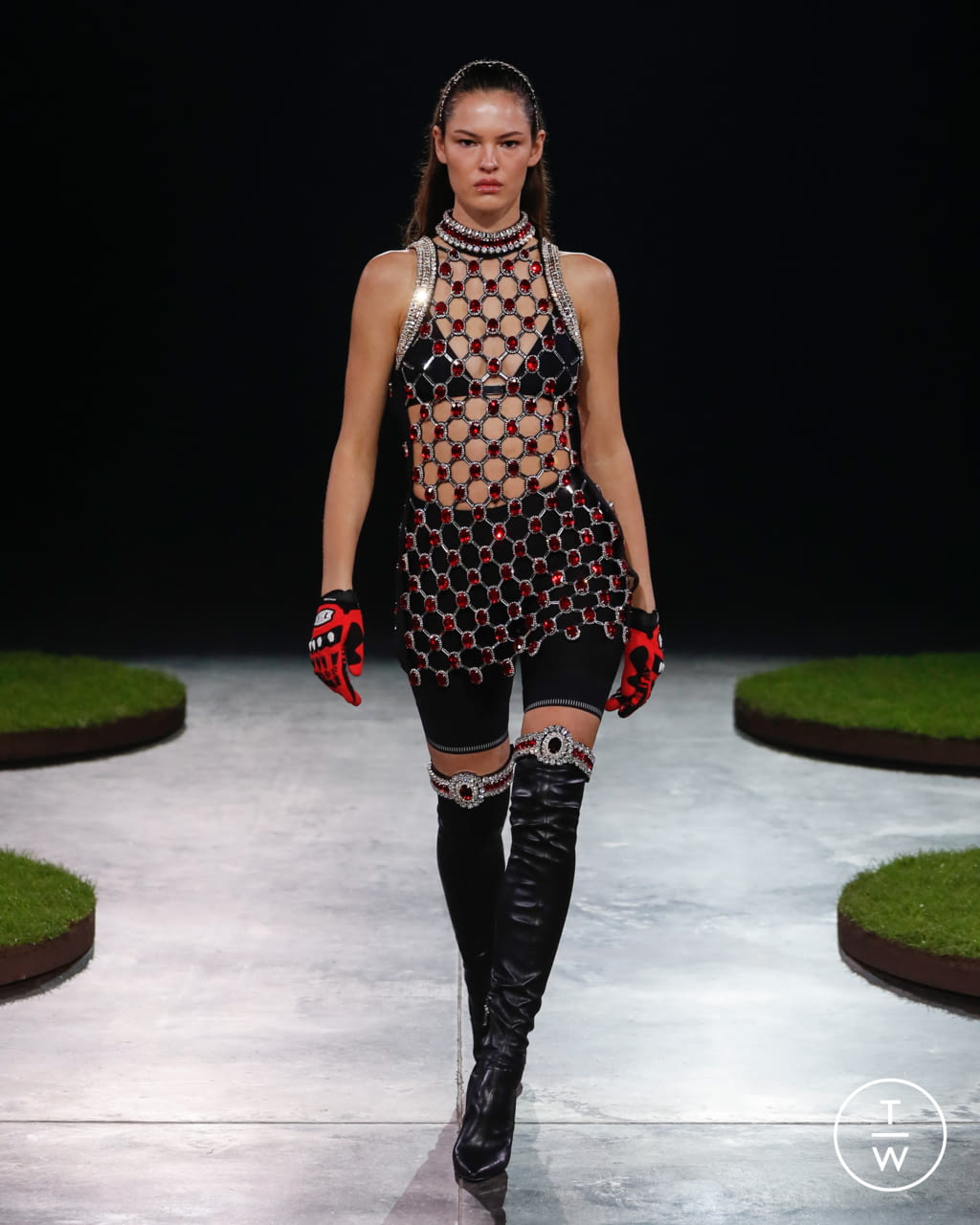 Fashion Week London Fall/Winter 2022 look 28 de la collection David Koma womenswear