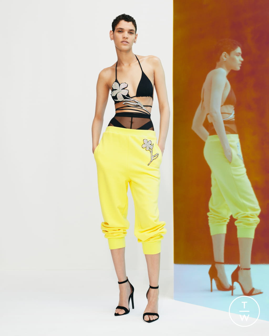Fashion Week London Resort 2022 look 24 de la collection David Koma womenswear
