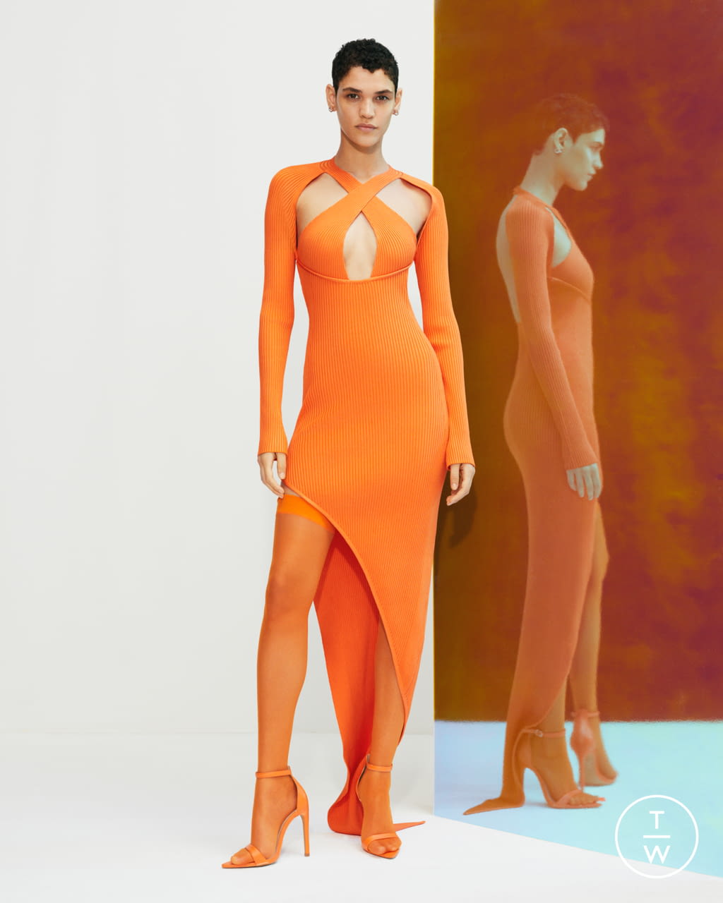 Fashion Week London Resort 2022 look 6 from the David Koma collection womenswear