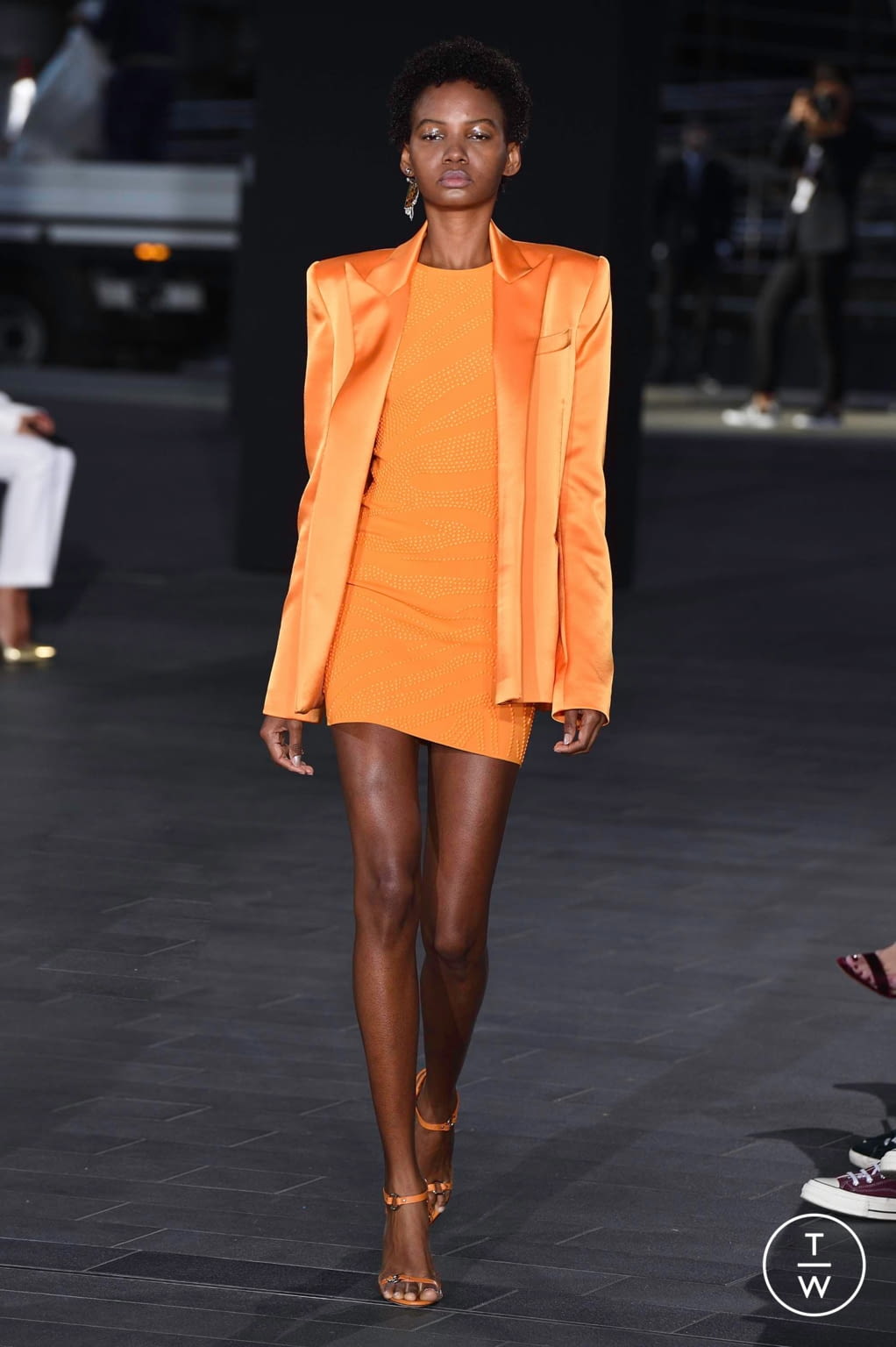 Fashion Week London Spring/Summer 2020 look 28 from the David Koma collection 女装
