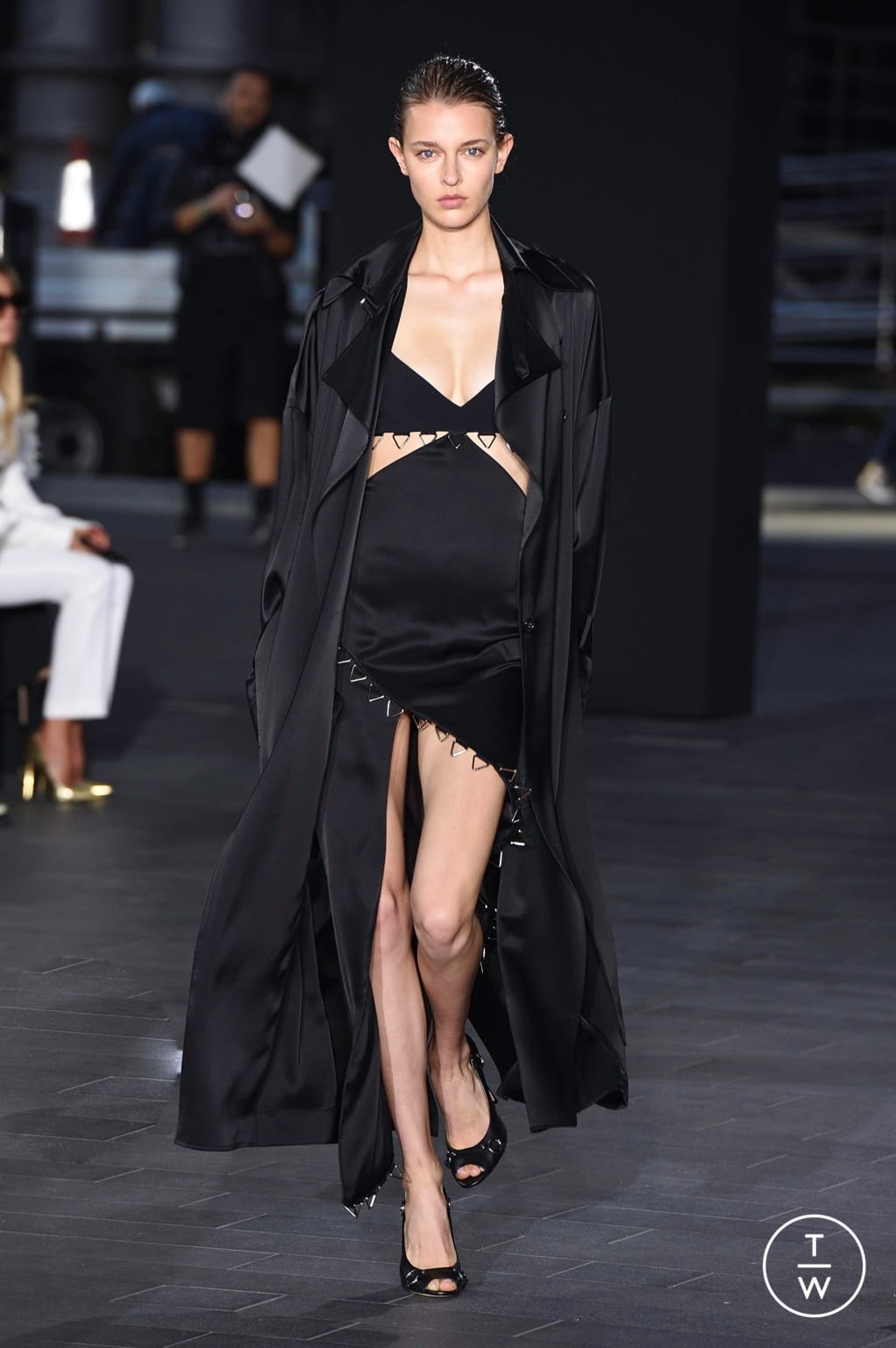 Fashion Week London Spring/Summer 2020 look 29 from the David Koma collection womenswear