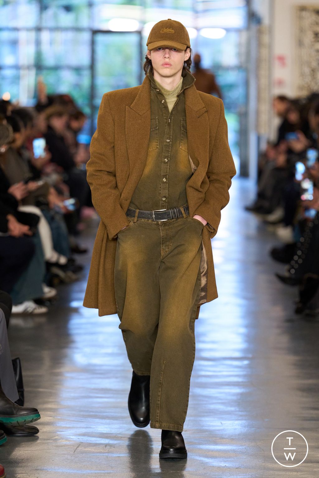 Fashion Week Milan Fall/Winter 2026 look 6 from the David Catalan collection menswear