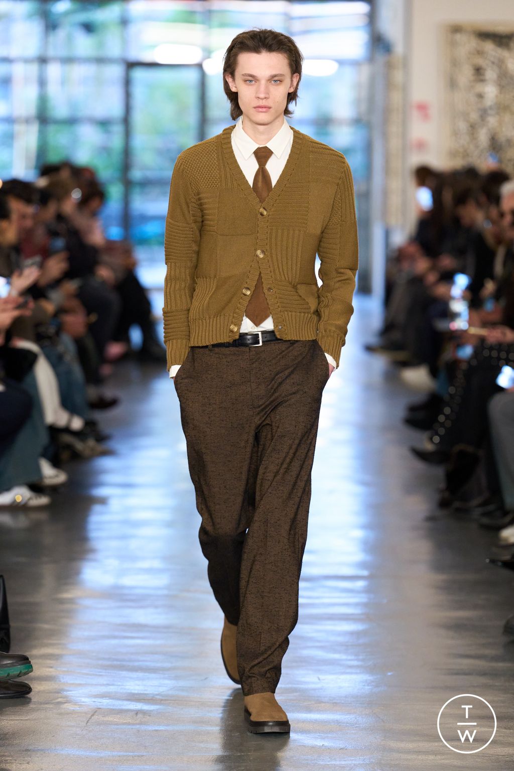 Fashion Week Milan Fall/Winter 2026 look 9 from the David Catalan collection menswear