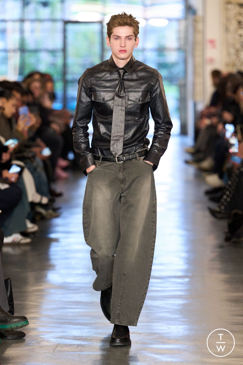 Fashion Week Milan Fall/Winter 2026 look 12 from the David Catalan collection menswear