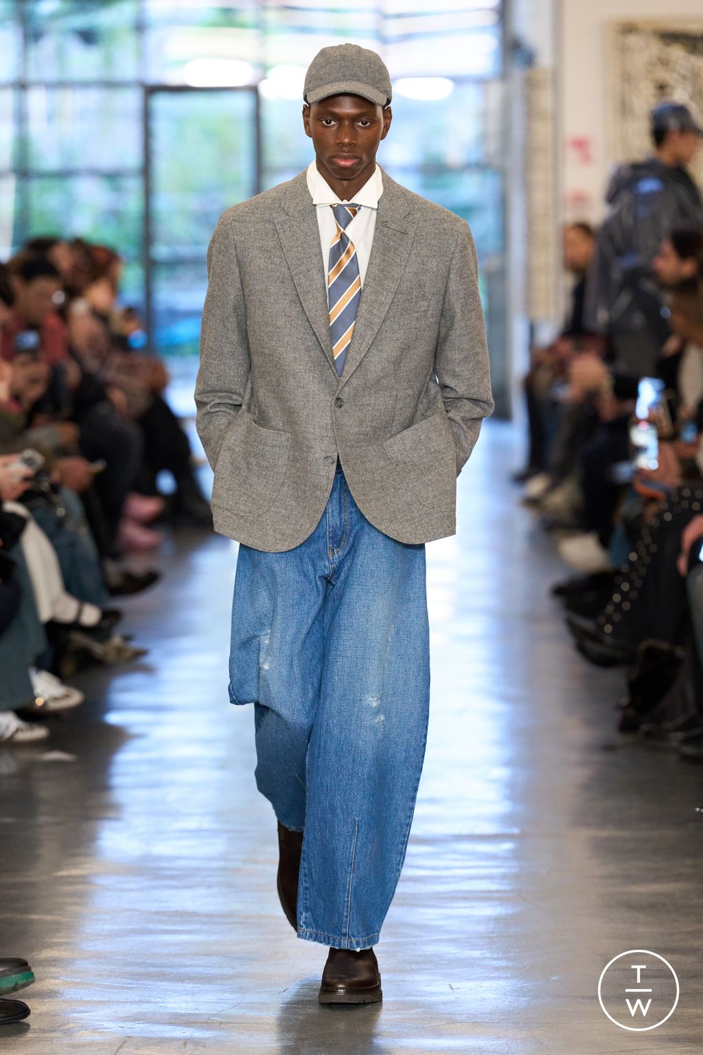 Fashion Week Milan Fall/Winter 2026 look 17 from the David Catalan collection menswear